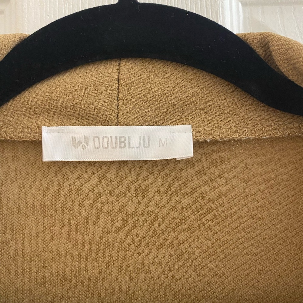 Blazer - Picture 2 of 2